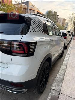 ڤۆڵکسواگن تی-کرۆس